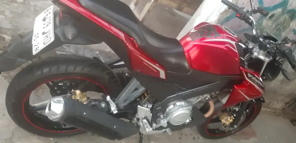 Jual atau tt , vixon new th 2013 ss lengkap pajak panjang