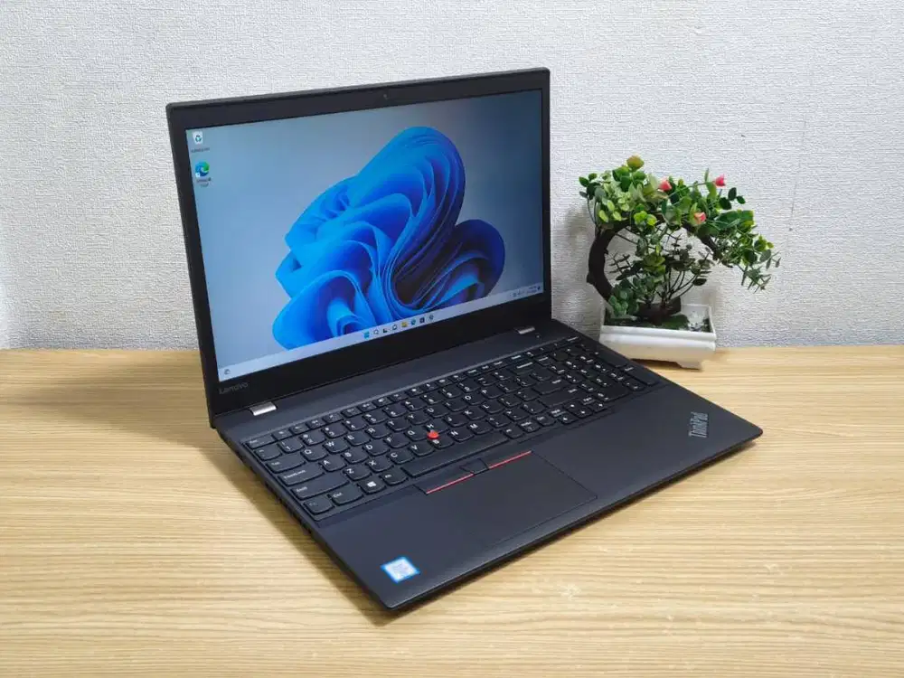 Lenovo Thinkpad T570 Core I5 Laptop Keyboard Numerik Murah Siap Pakai