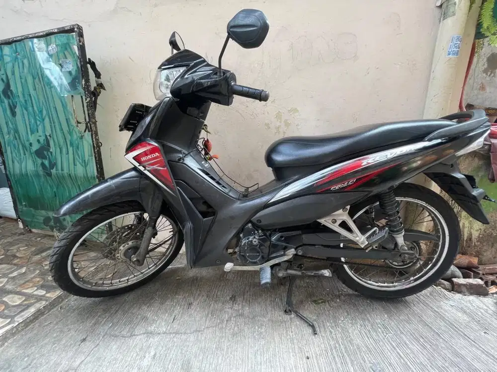 Dijual Revo fit 2014 nego halus