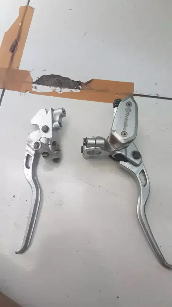 Satu Set Master Rem Brembo