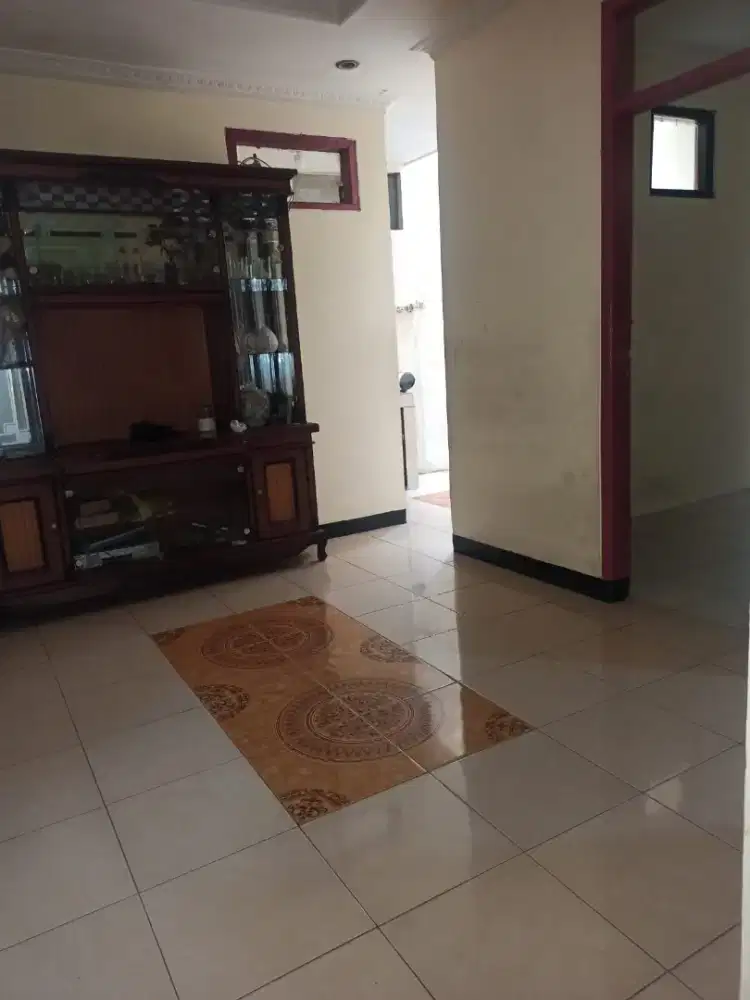 Disewakan Rumah strategis 3 menit ke Borma Cikutra