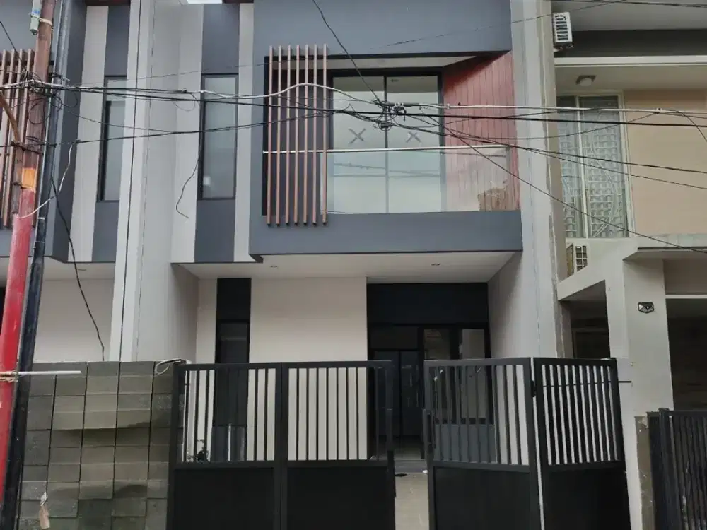 RUMAH BARU DI MULYOSARI UTARA DEKAT ITS DEKAT UNAIR DEKAT GALAXY MALL FREE KANOPI