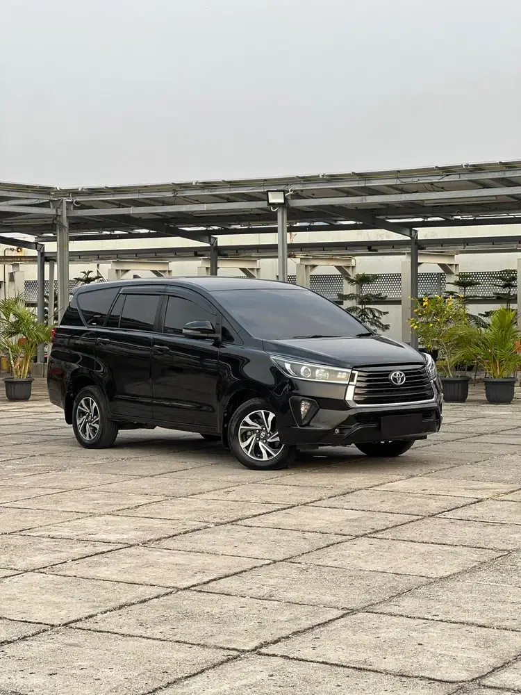 Toyota Innova V 2.4 Reborn facelift Diesel 2022