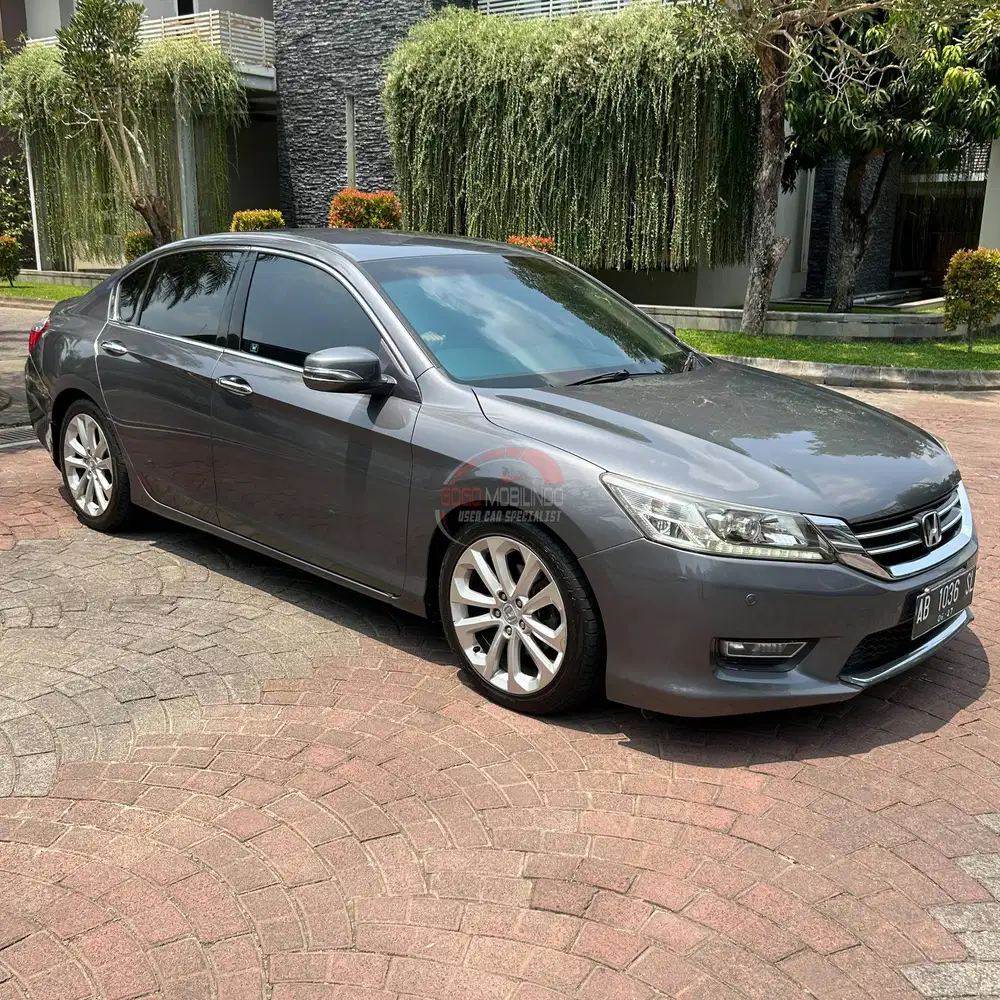 Honda Accord VTIL Matic 2013 Plat AB DP Minim Camry