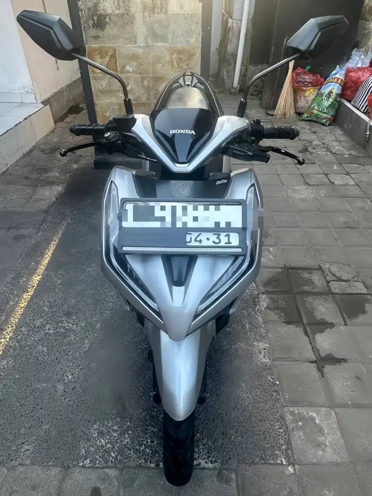 DIJUAL CEPAT Honda Vario 150CC Tahun 2020 - Silver
