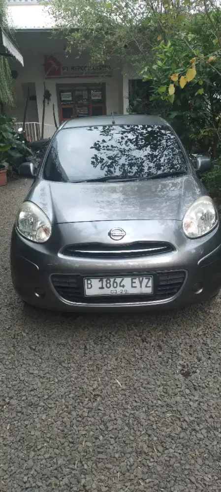 Dijual nisan march