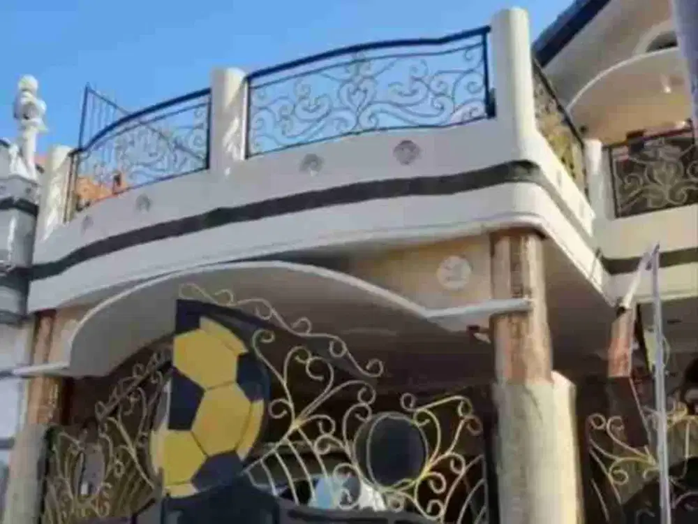Dijual Rumah Pakuwon Indah Full Furnished