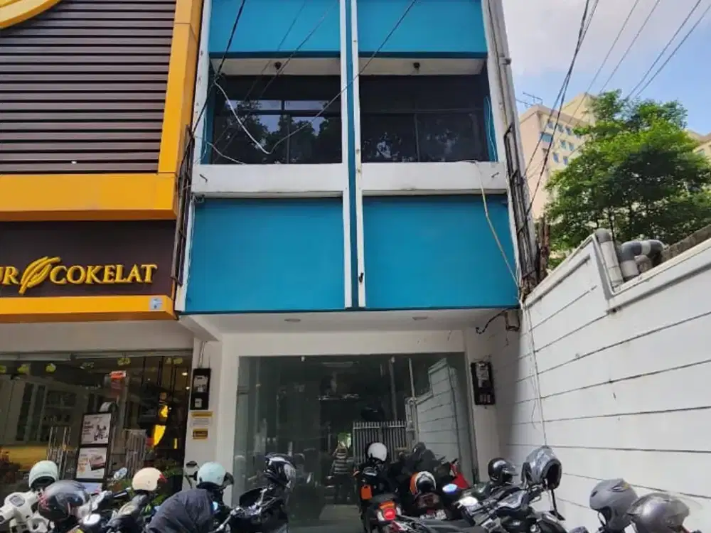 Disewakan Ruko Menteng Jakarta Pusat, 4 Lantai, LT 134 m², LB 350 m², Siap Pakai, Rp 250 Jt/Tahun Nego, Min. 2 Tahun
