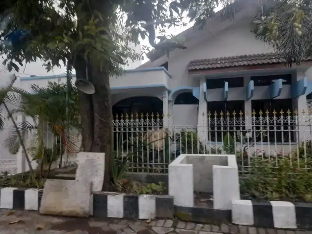 DIJUAL RUMAH KUTISARI INDAH UTARA TENGGILIS MEJOYO SURABAYA RON.A2185