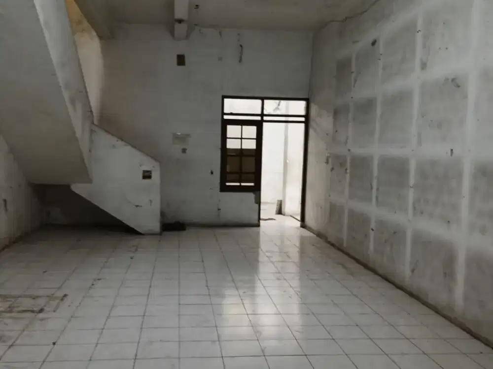 DISEWAKAN RUKO DI MAINROAD TAMAN KOPO INDAH 2 BANDUNG M-S