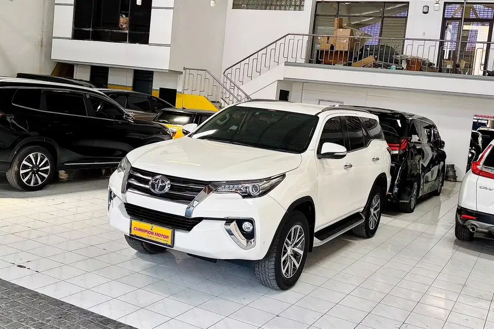 KM 32rb Toyota Fortuner VRZ 2.4 AT diesel 2017