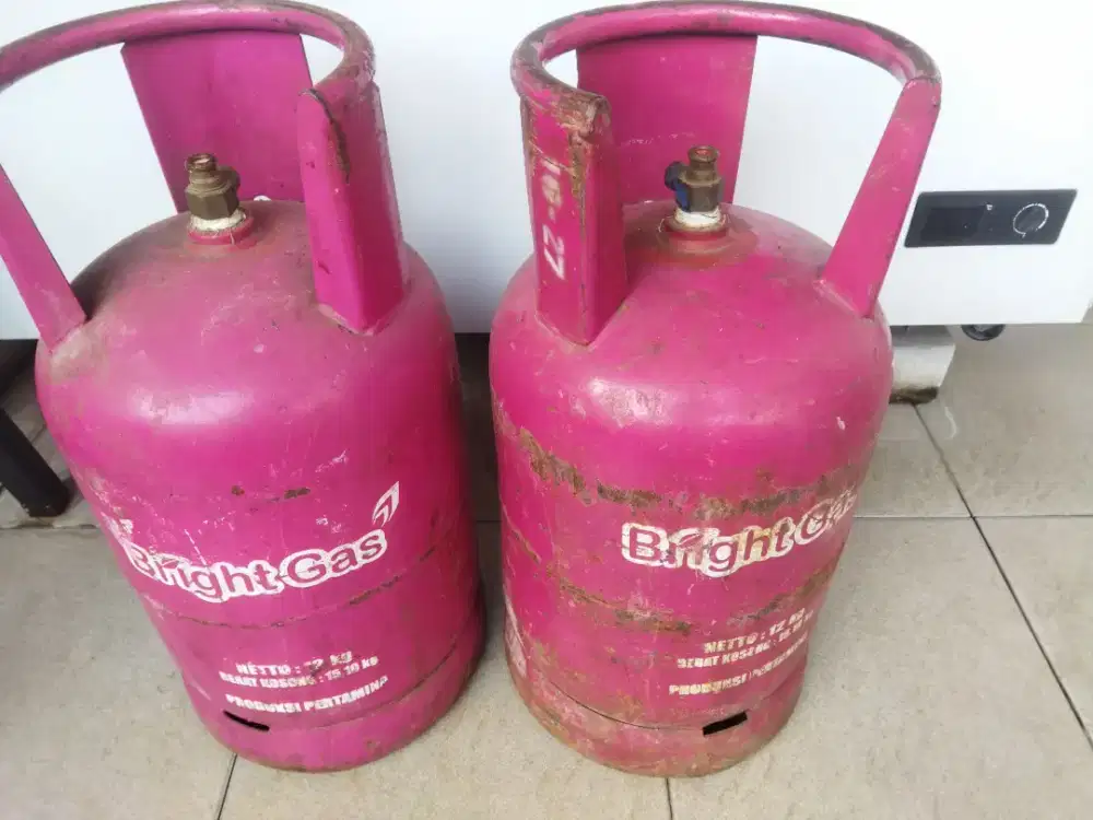 Tabung gas 12 kg ada 2 kosong