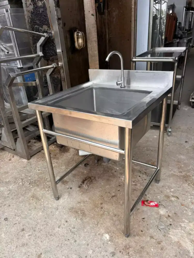 YQNG BANYAK DICARI PENGUSAHA. KULINER..SINK 1 LUBANG
Ukuran 70x70x85