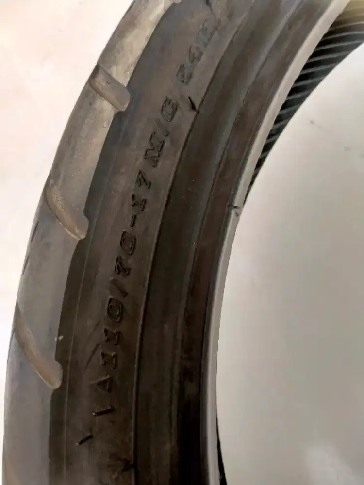 Ban Dunlop 110 70 R17 Tambalan 1 Tebal