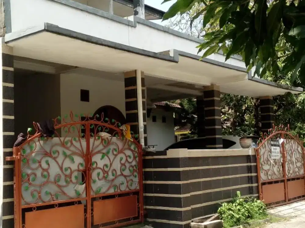 JUAL CEPAT! RUMAH PLUS TEMPAT USAHA DI TAMAN HARAPAN BARU BEKASI