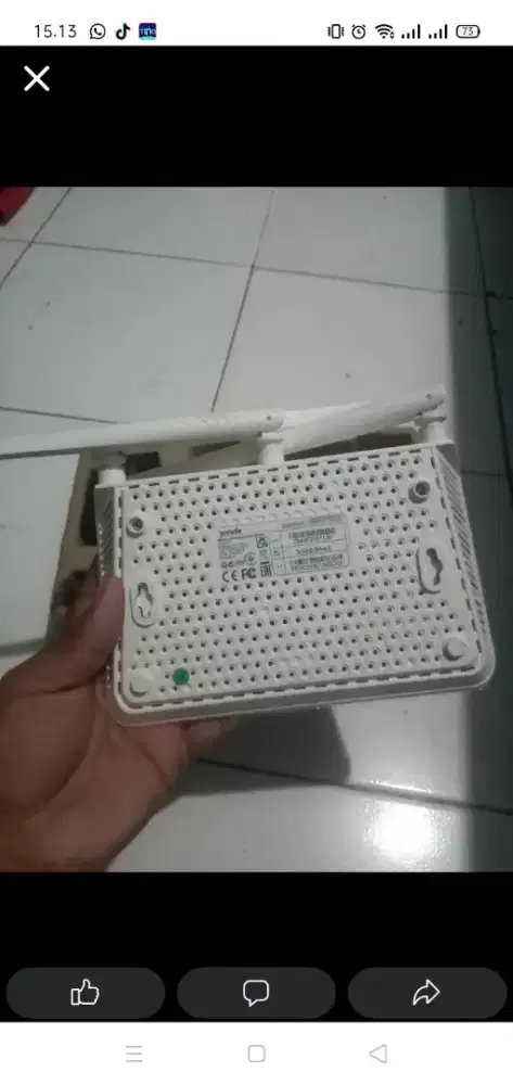 Jual router WiFi merek tenda masih baru