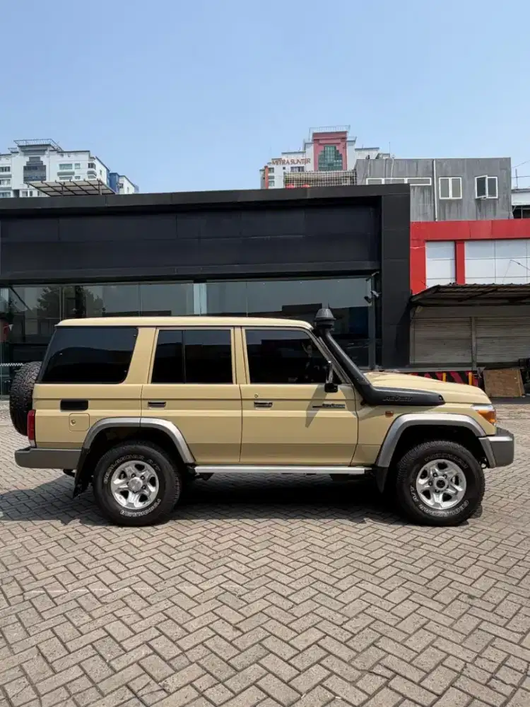 Toyota LC bundera 4.5 manual 2019