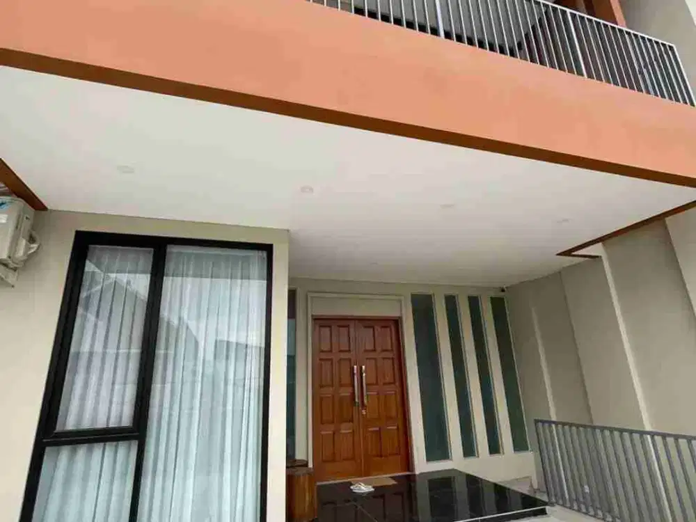 Dijual rumah mewah full furnished di Pulomas Jakarta Timur
