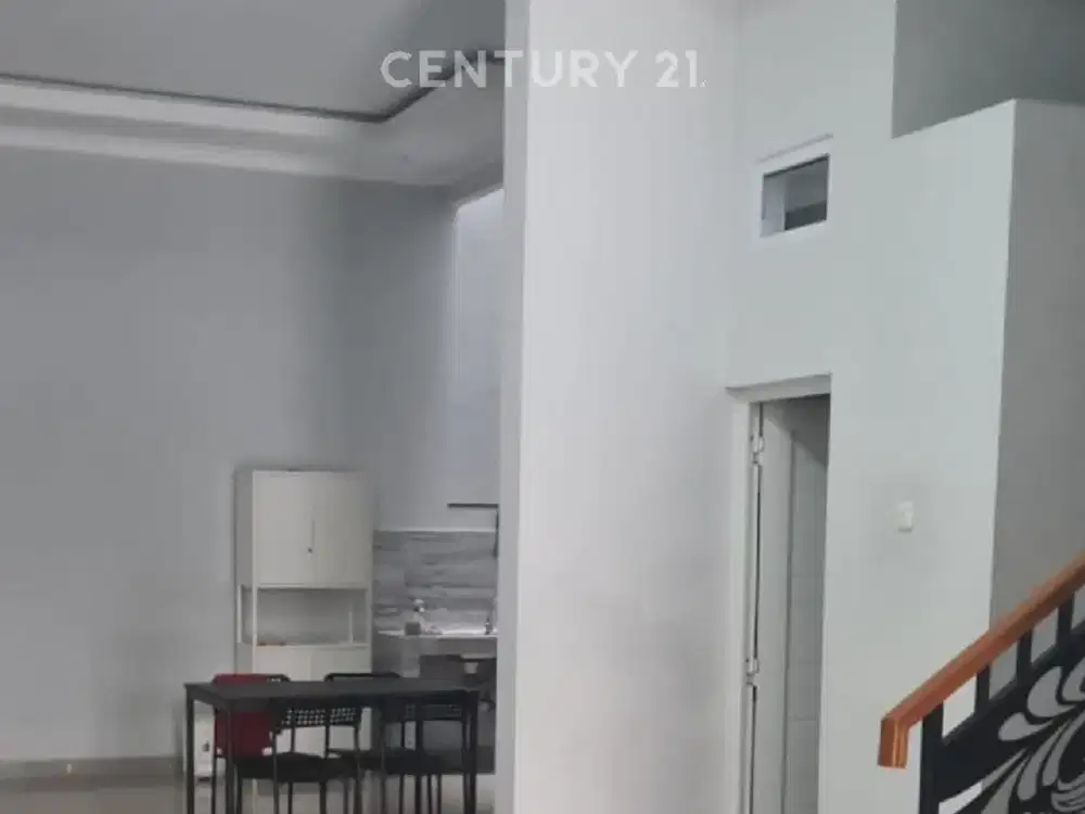Rumah Cantik  Siap Huni Di Kelapa Gading