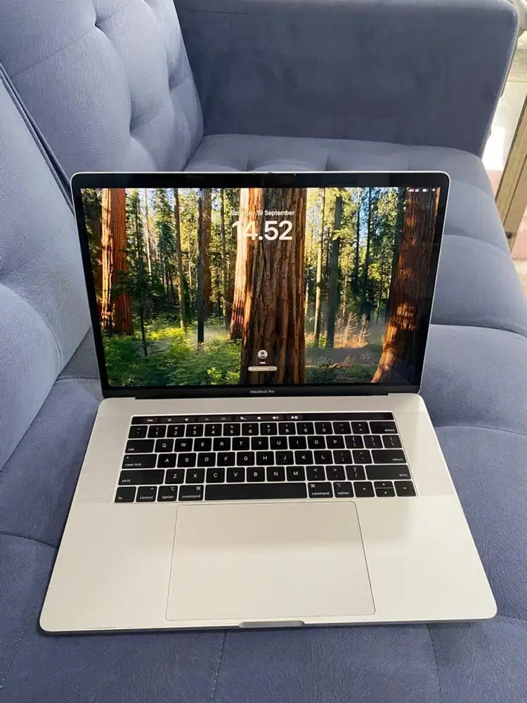 MACBOOK PRO 2019 i7 16/256 15INCH