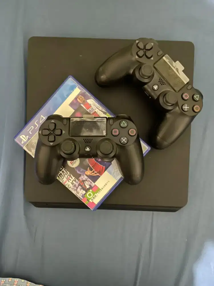 PS4 SLIM 500 GB BARU 1 MINGGU