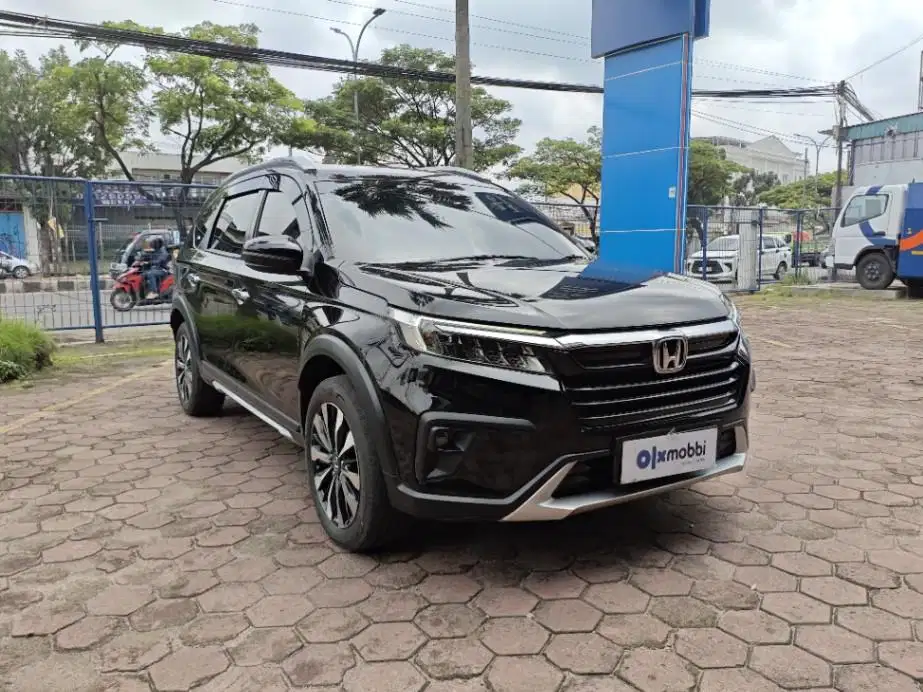DP MURAH Honda BR-V 1.5 Prestige Bensin-AT 2022 Hitam CNIQB