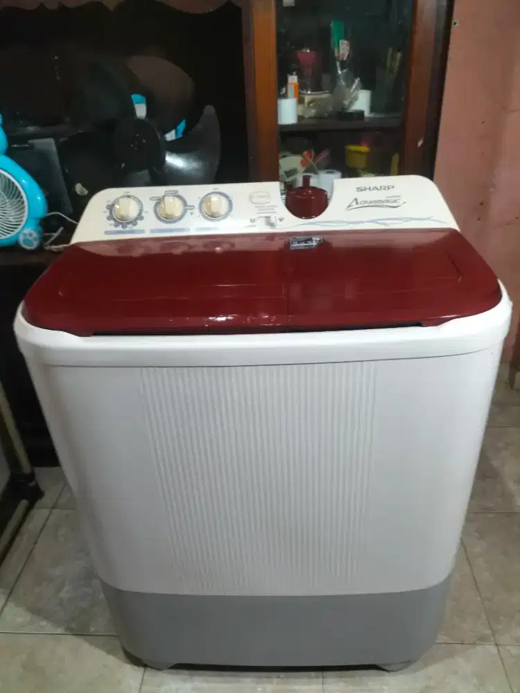 Mesin cuci 2tabung Sharp 9kg normal Bekasi Utara Rp 600.000