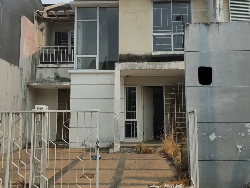 Rumah Tua 2 Lantai 4+1 Kamar Hadap Utara di Banjar Wijaya