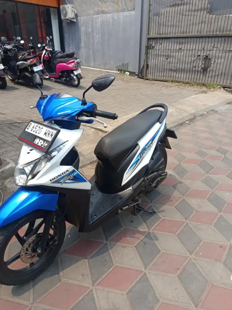 Jual honda beat tahun 2015
