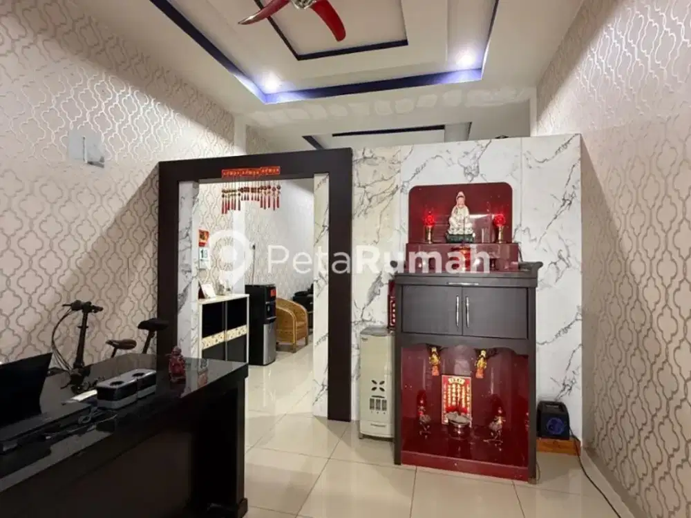 DIJUAL VILLA JALAN AZALEA IV KOMPLEK CEMARA ASRI (indra & andy)