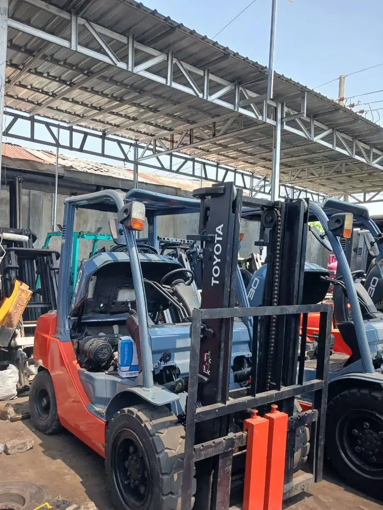 READY TOYOTA 3 TON MAST 3 METER UNIT NORMAL SIAP KERJA
