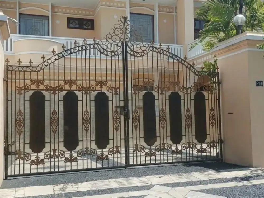 Jual Rumah Mewah Besar di Surabaya Timur Galaxy Bumi Permai