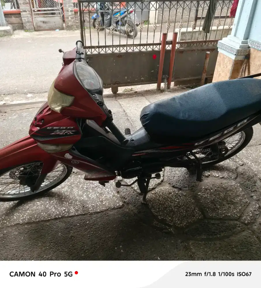 YAMAHA VEGA ZR TAHUN 2013 MERAH