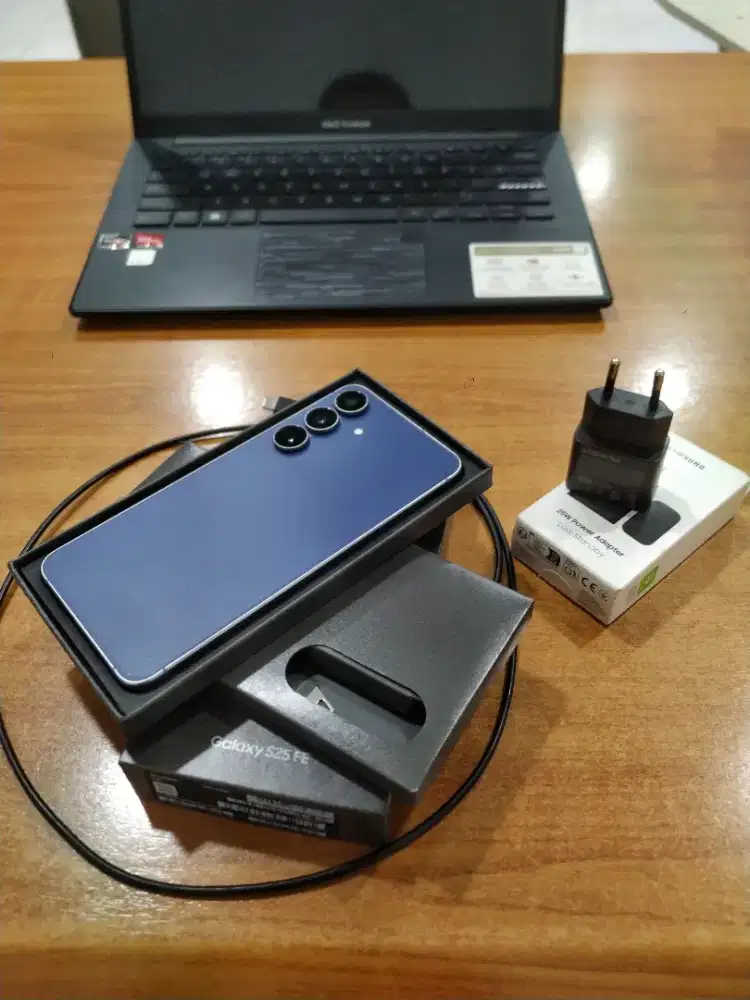 Samsung S25 FE 8/256