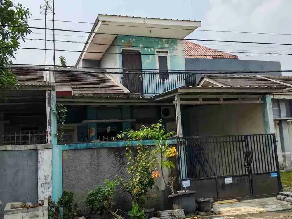 rumah dua lantai citra indah city, 4kt, 2km siap huni