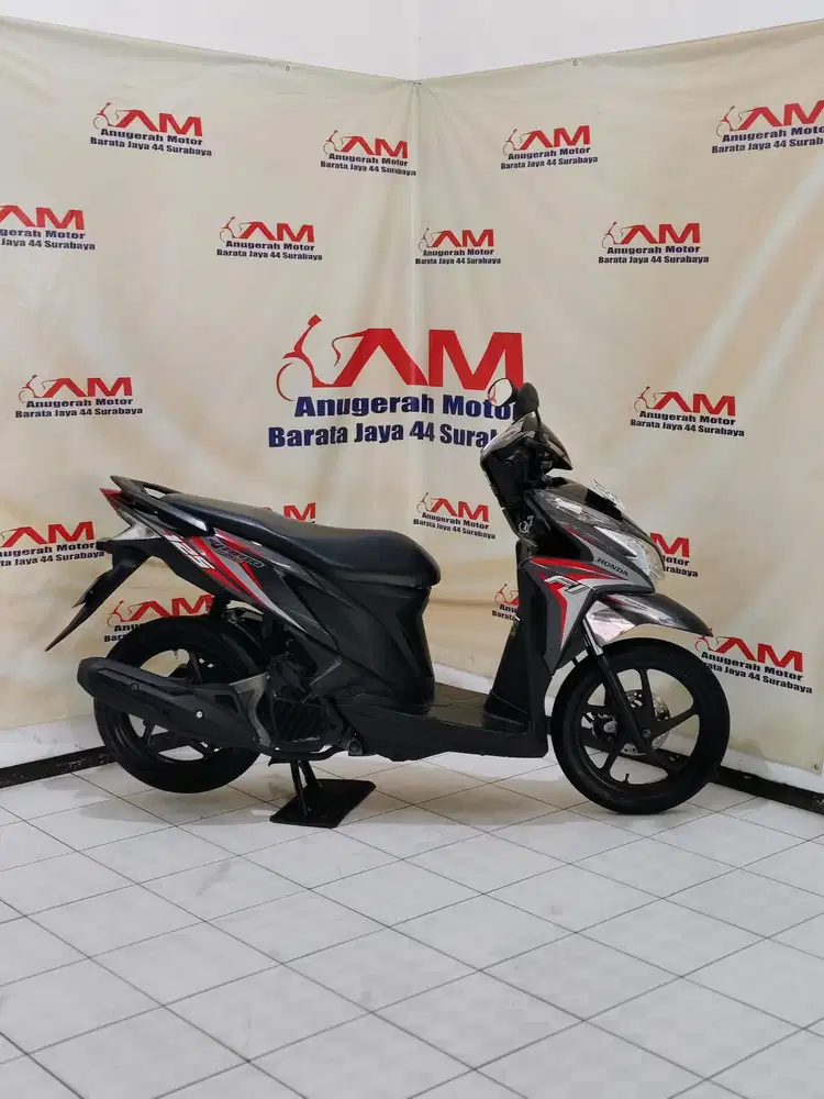 Siap pakai Honda Vario 125 KZT Tahun 2015 Warna Hitam