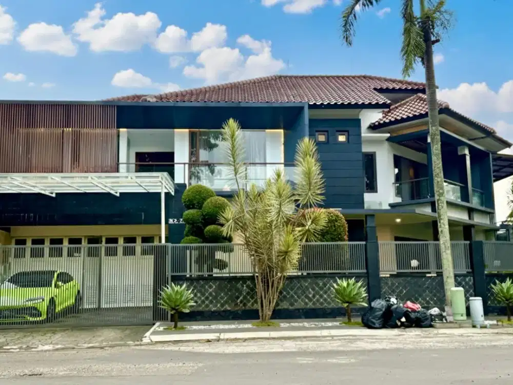 Jual Rumah Bagus Cantik Lux Luas Terawat Siap Huni Semi Furnished Ada Taman Depan dan Belakang Bisa Nego di Setraduta Cemara