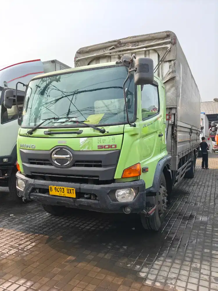 Wing box Hino 500 FG 235 Jp