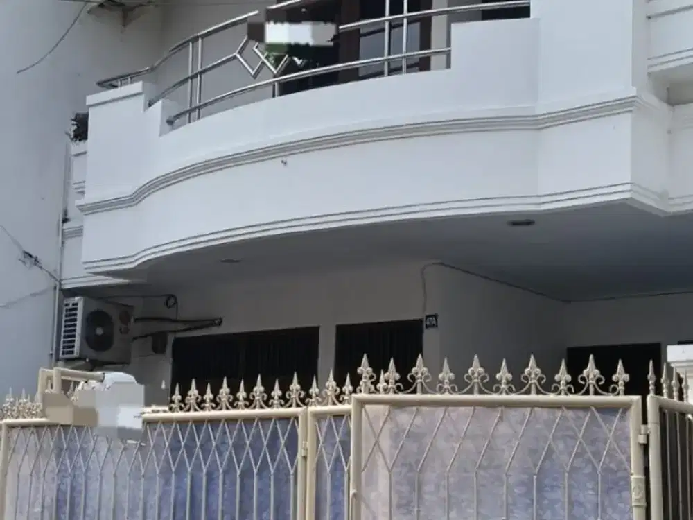 Disewakan Rumah di Kayu Putih Jakarta Timur Minimalis Siap Huni 2.5 lantai