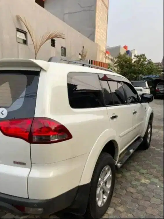 PAJERO SPORT DAKAR 4x2 AT