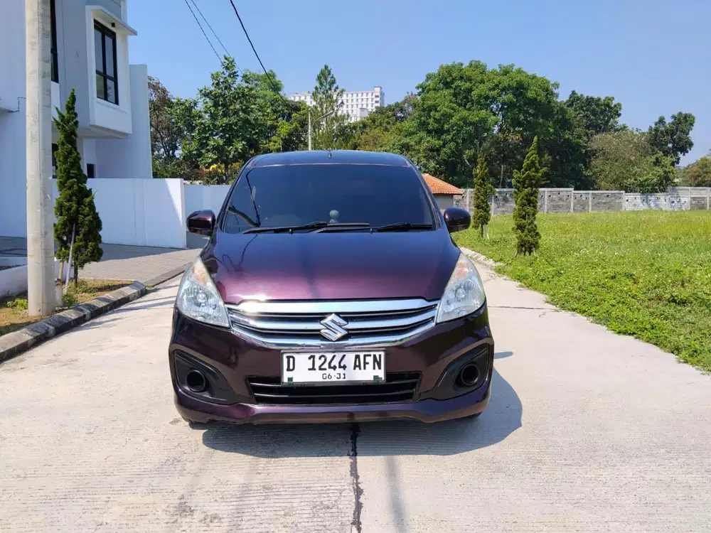 Ertiga GL 1.4 manual 2017 Burgundy