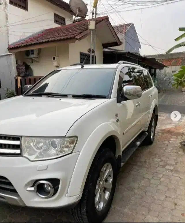 PAJERO SPORT DAKAR 4x2 AT