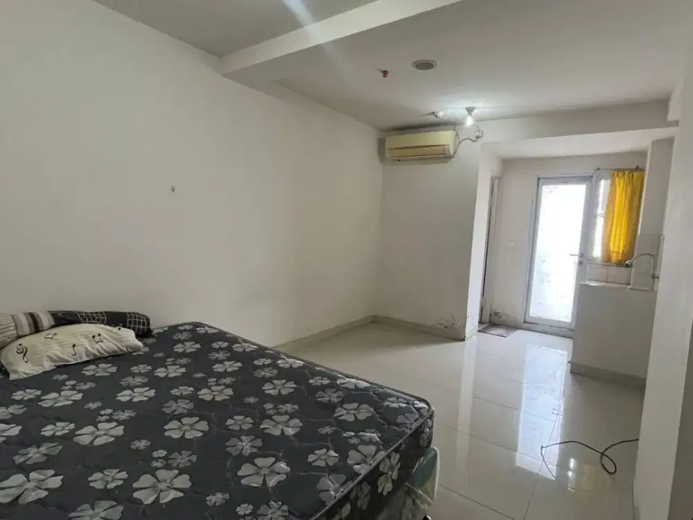 Disewakan Apartemen Studio Oak Tower B Lantai 5 – Lantai Rendah, Dekat Busway & Akses Kelapa Gading, Pulo Gadung