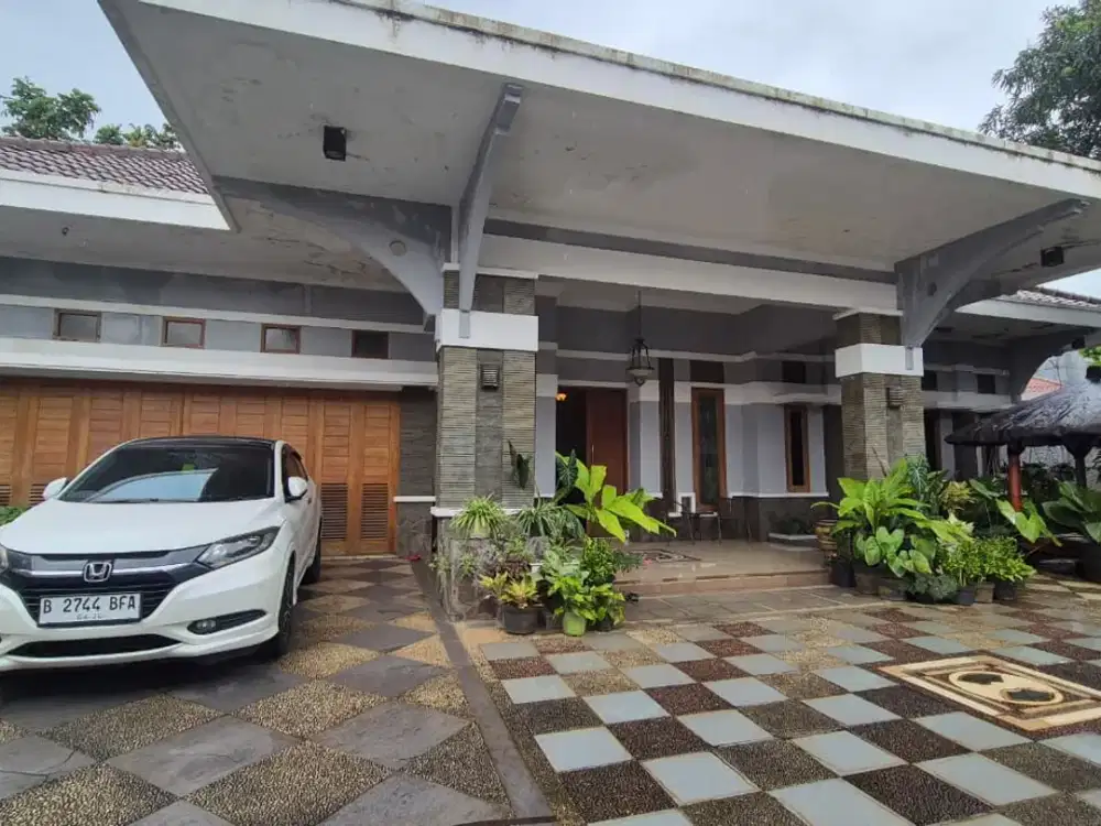 Dijual Cepat Rumah Mewah Ada Private Poll Di Jl Swadaya Jatikarya Siap Huni