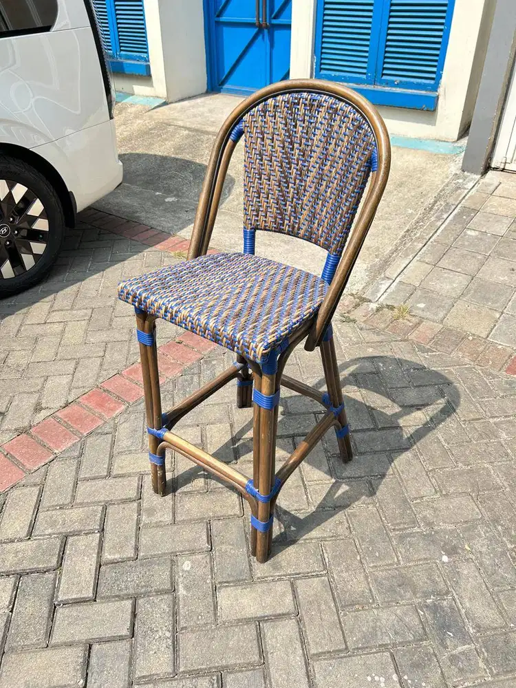 Kursi Rotan Cafe Biru/Kuning