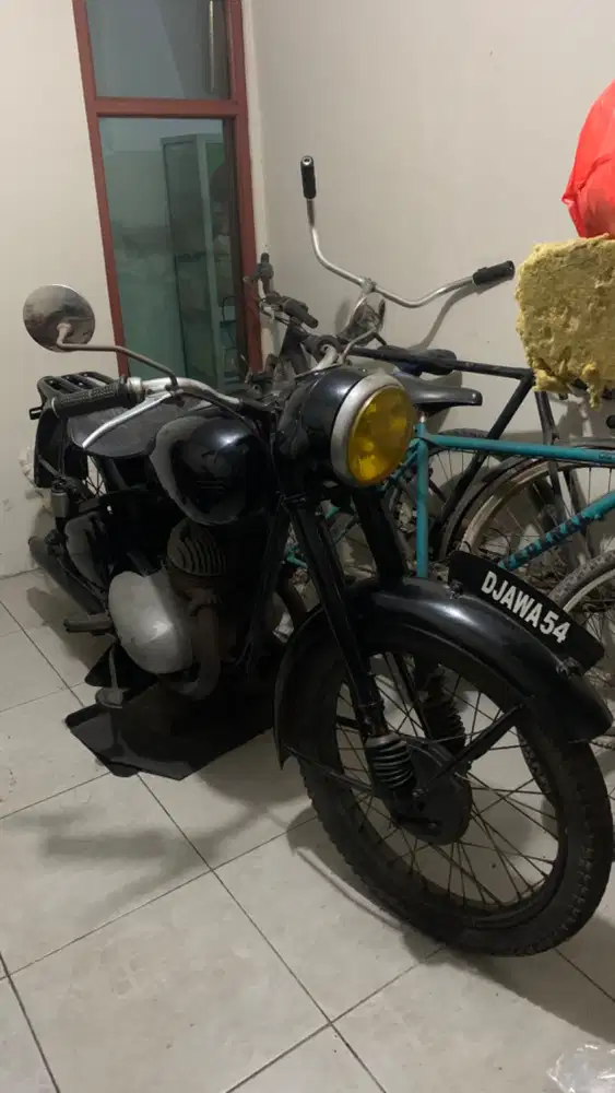 Motor jawa perak 350cc twin
