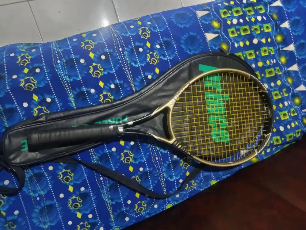 Raket tenis prince force three