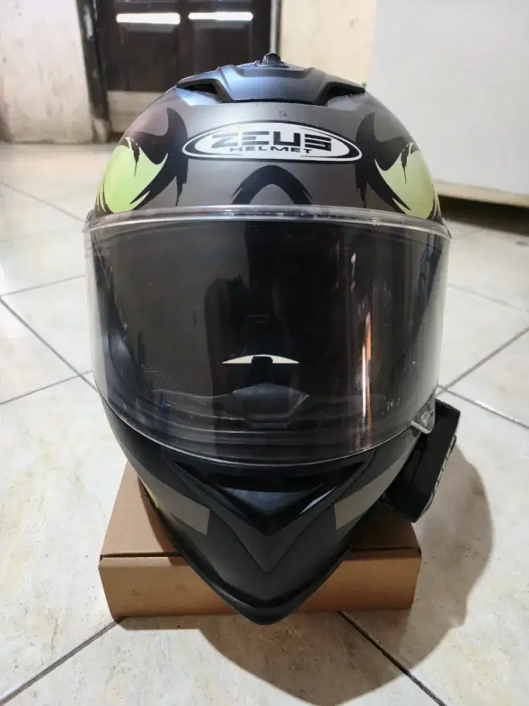 Zeus zs822 + bonus intercome