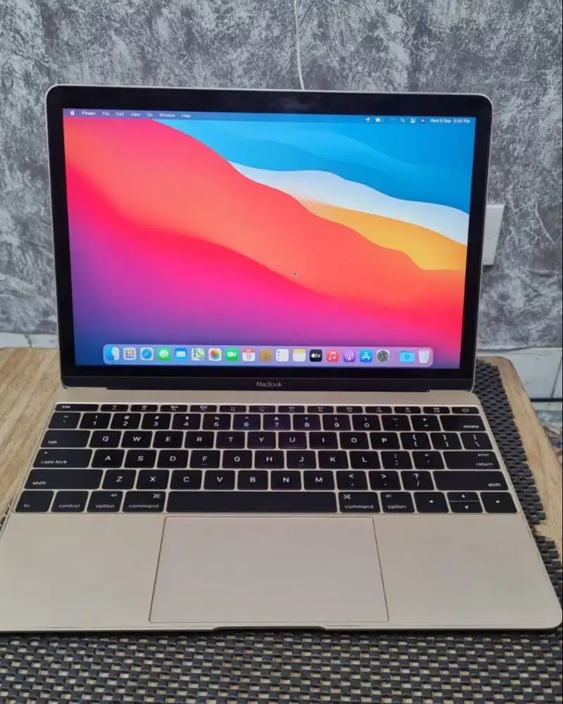 MACBOOK RETINA 2015