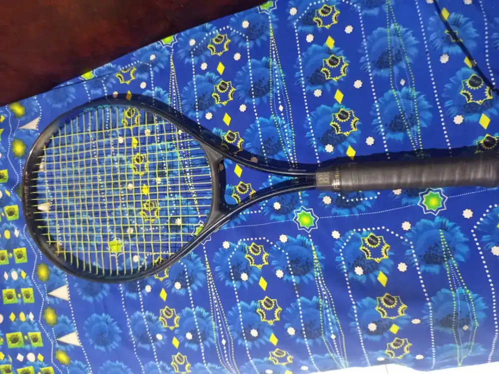 Raket tenis Boris becker